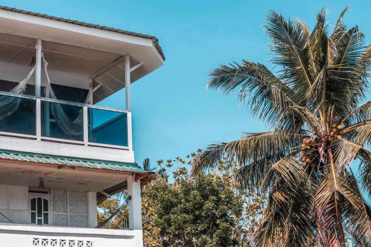 Nias Surf Stay Lagudri Εξωτερικό φωτογραφία